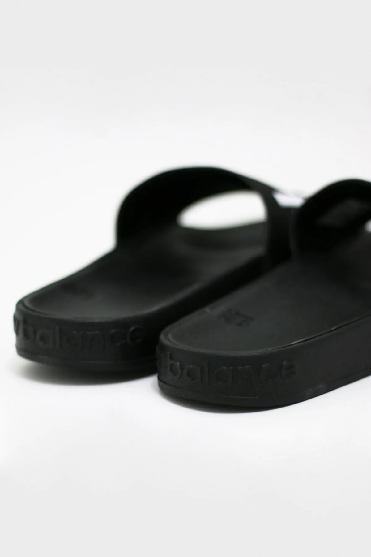 200 Slide - Black