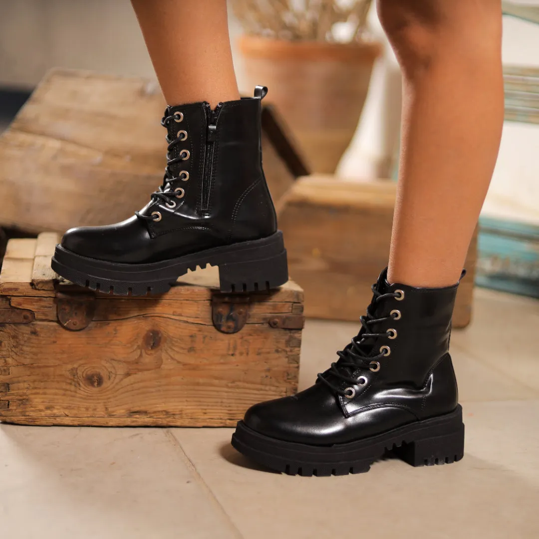 BoldStride Boots
