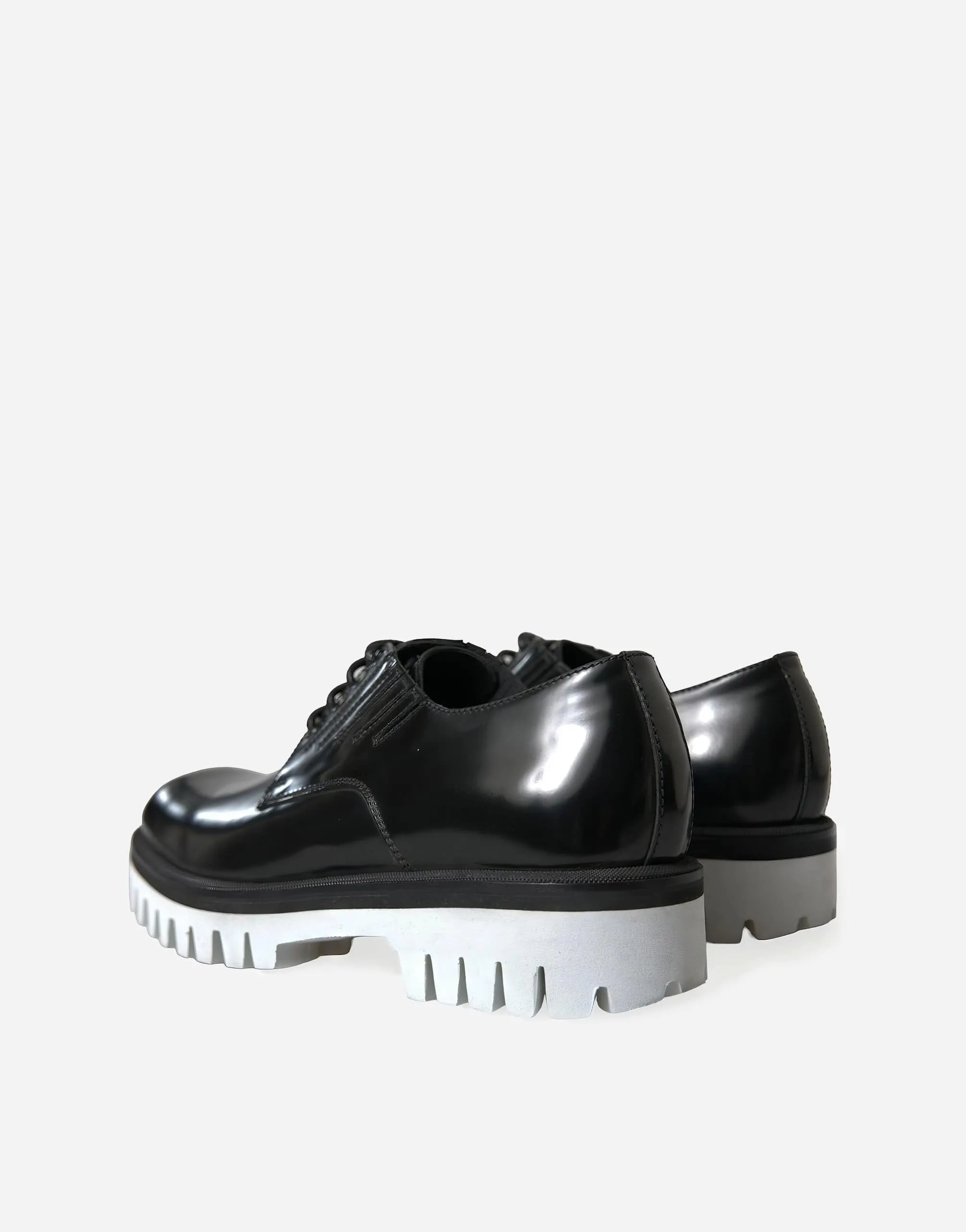 Derby In Spazzolato Calfskin Leather