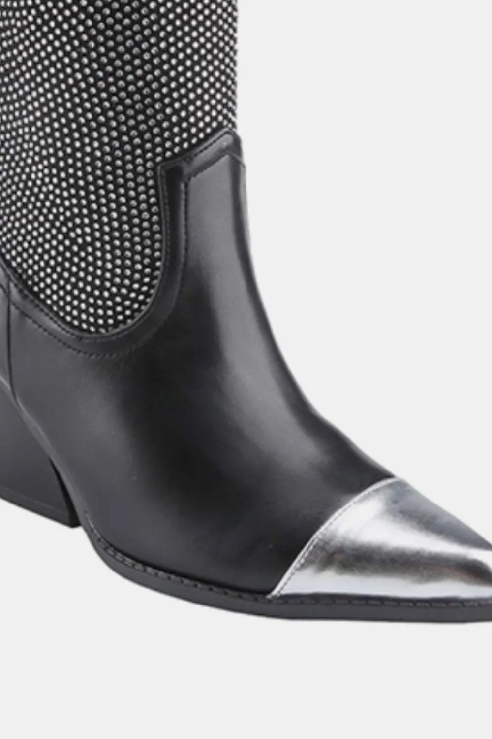Explore More Collection - Weeboo Chunky Heel Rhinestone Western Cowboy Boots